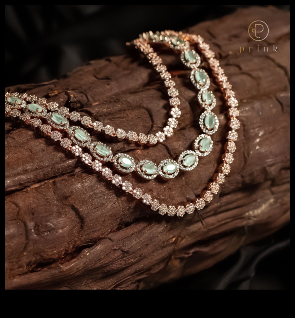 Ουράνια Γαλήνη: Συνδεθείτε με τον Κόσμο στα Ουράνια Τσόκερ μας