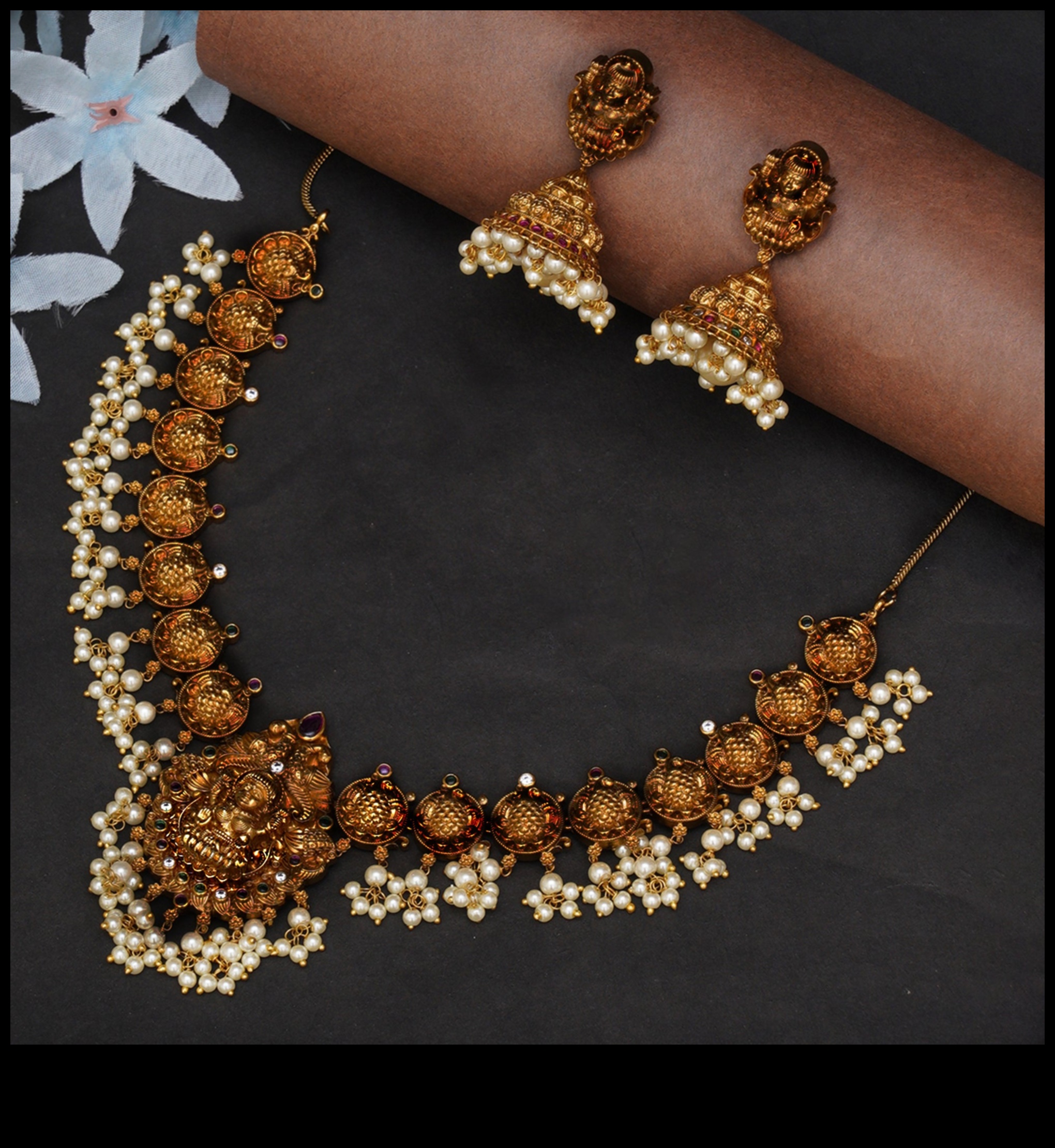 Εκθαμβωτική χλιδή: Αγκαλιάστε τη γοητεία των χρυσών κοσμημάτων