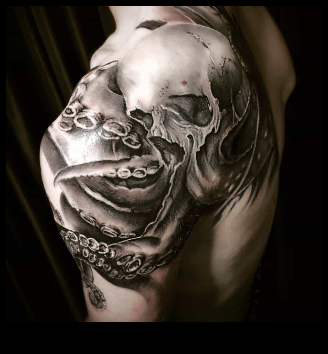 Οπτική Αλχημεία: Τατουάζ Ρεαλισμού για Καλλιτεχνική Έκφραση